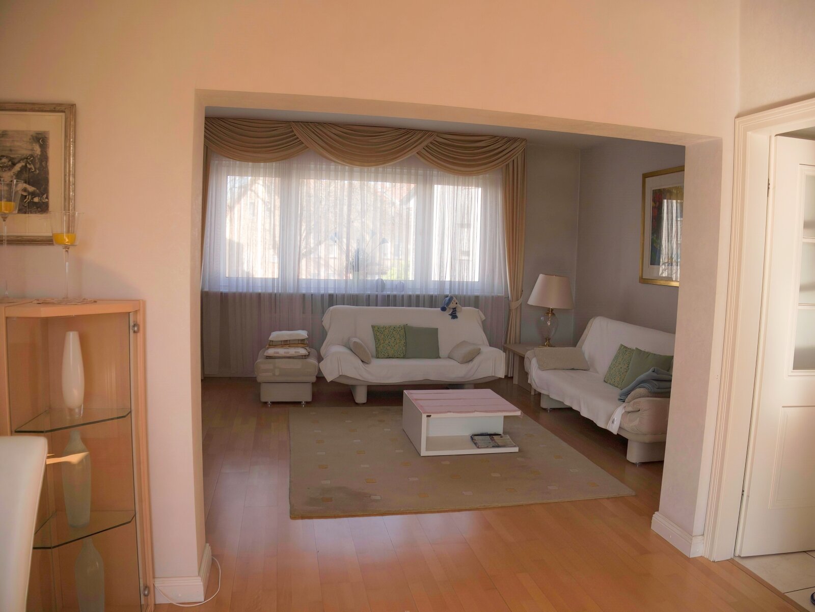 Dreifamilienhaus mit riesigem Garten für Familien