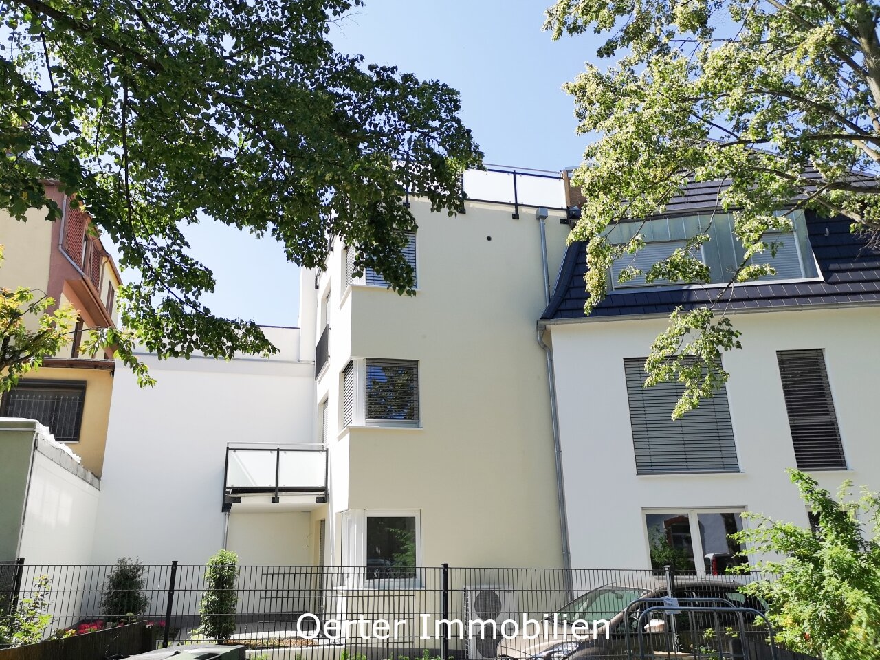 E-Auto und Miete? Geht - junge Top 2-Zimmerwohnung mit Terrasse