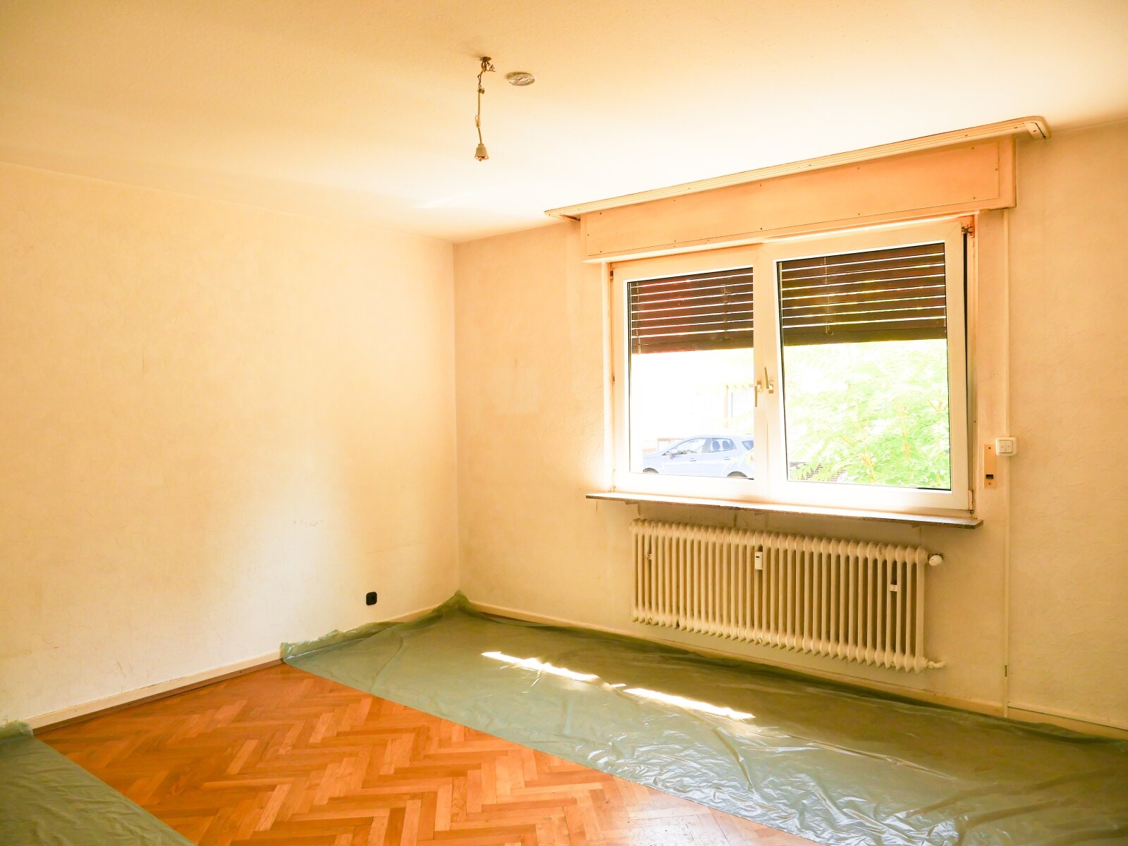 Geräumige Dreizimmerwohnung im Erdgeschoss