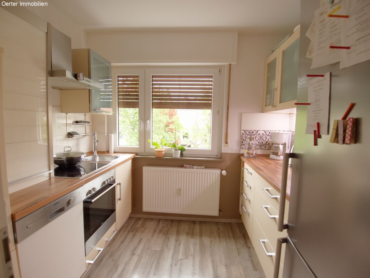 Schöne helle Dreizimmerwohnung mit Balkon und EBK