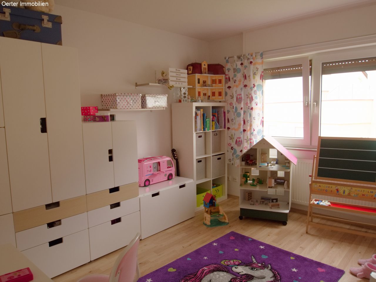 Schöne helle Dreizimmerwohnung mit Balkon und EBK