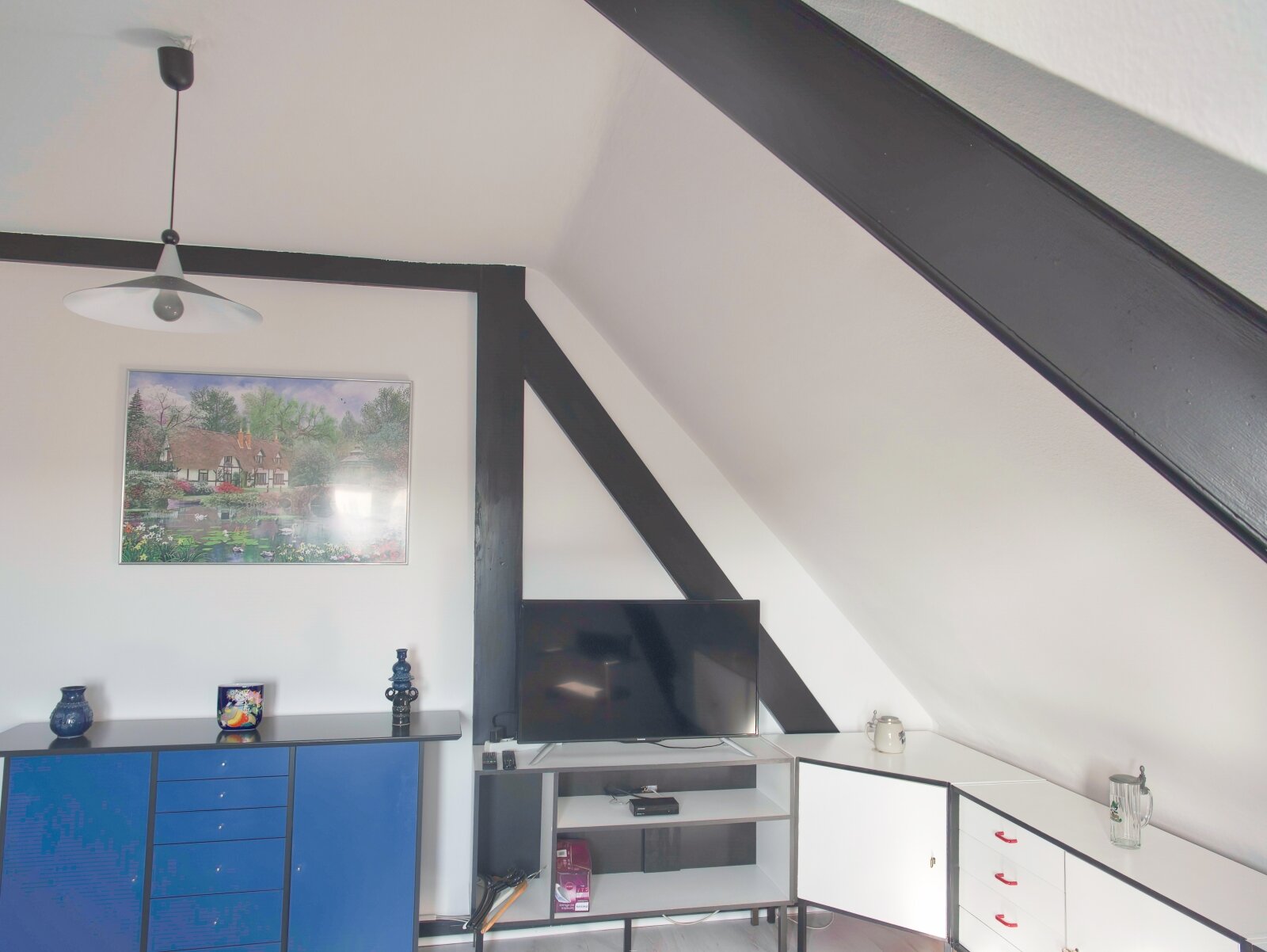 Sehr schöne helle Dachgeschosswohnung