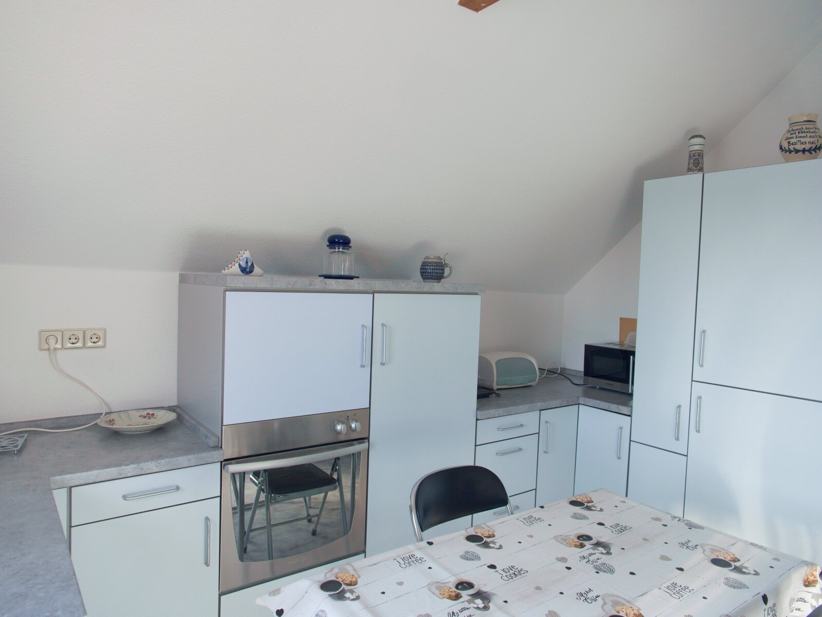 Sehr schöne helle Dachgeschosswohnung