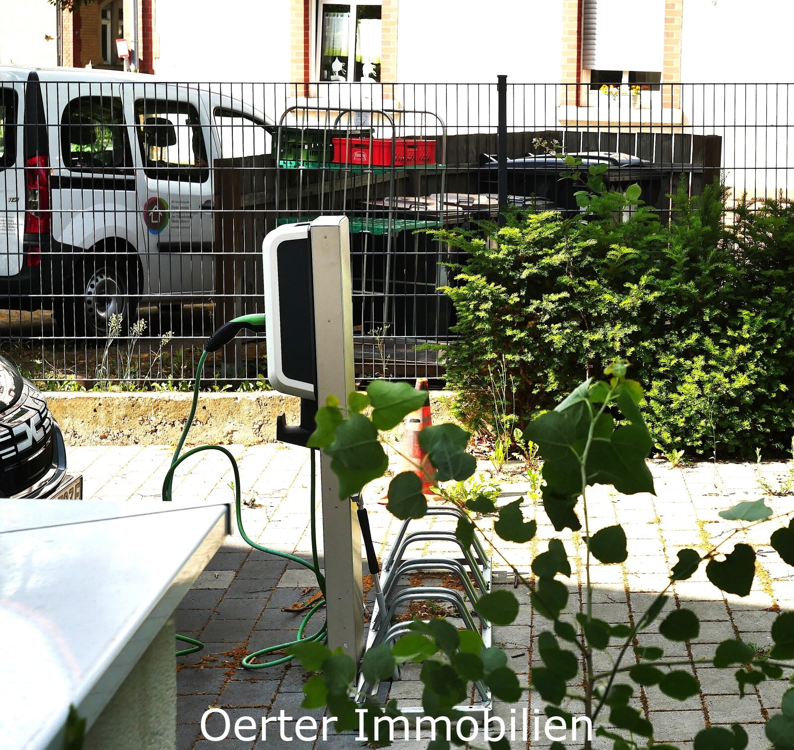 E-Auto und Miete? Geht - junge Top 2-Zimmerwohnung mit Terrasse