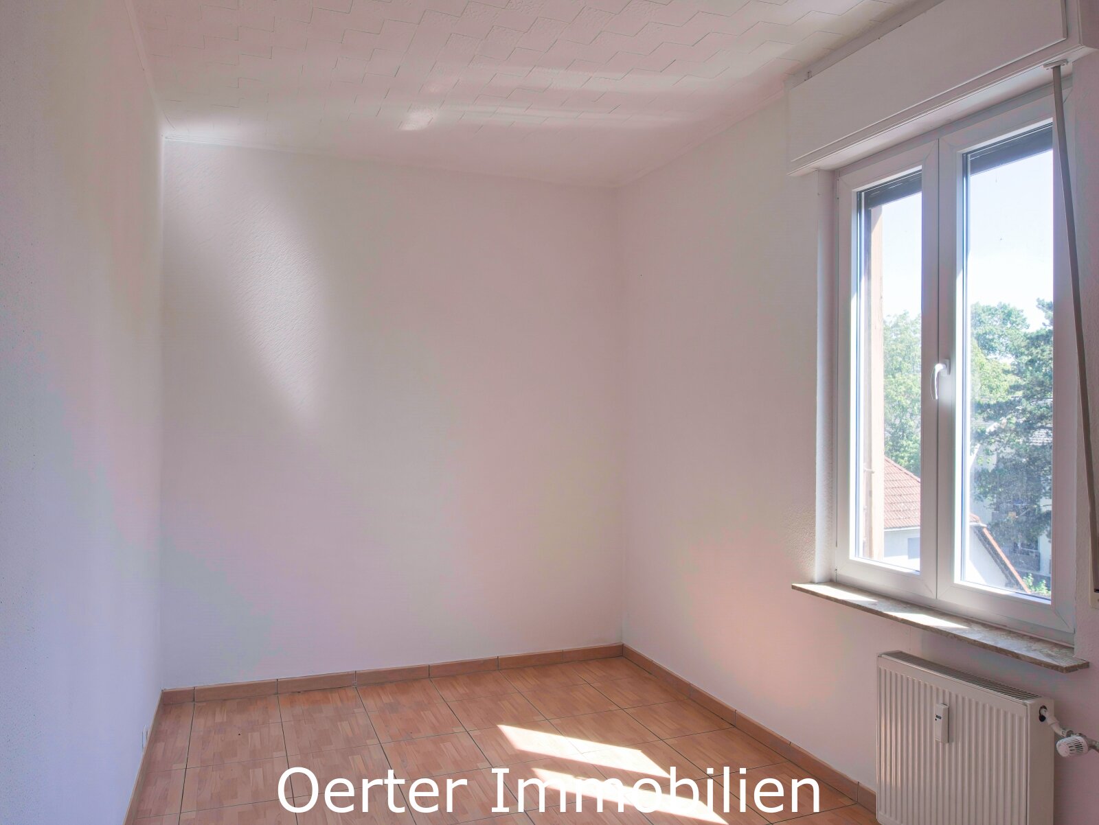 Sonnige Singlewohnung im 3. Stock eines gepflegten Altbaus