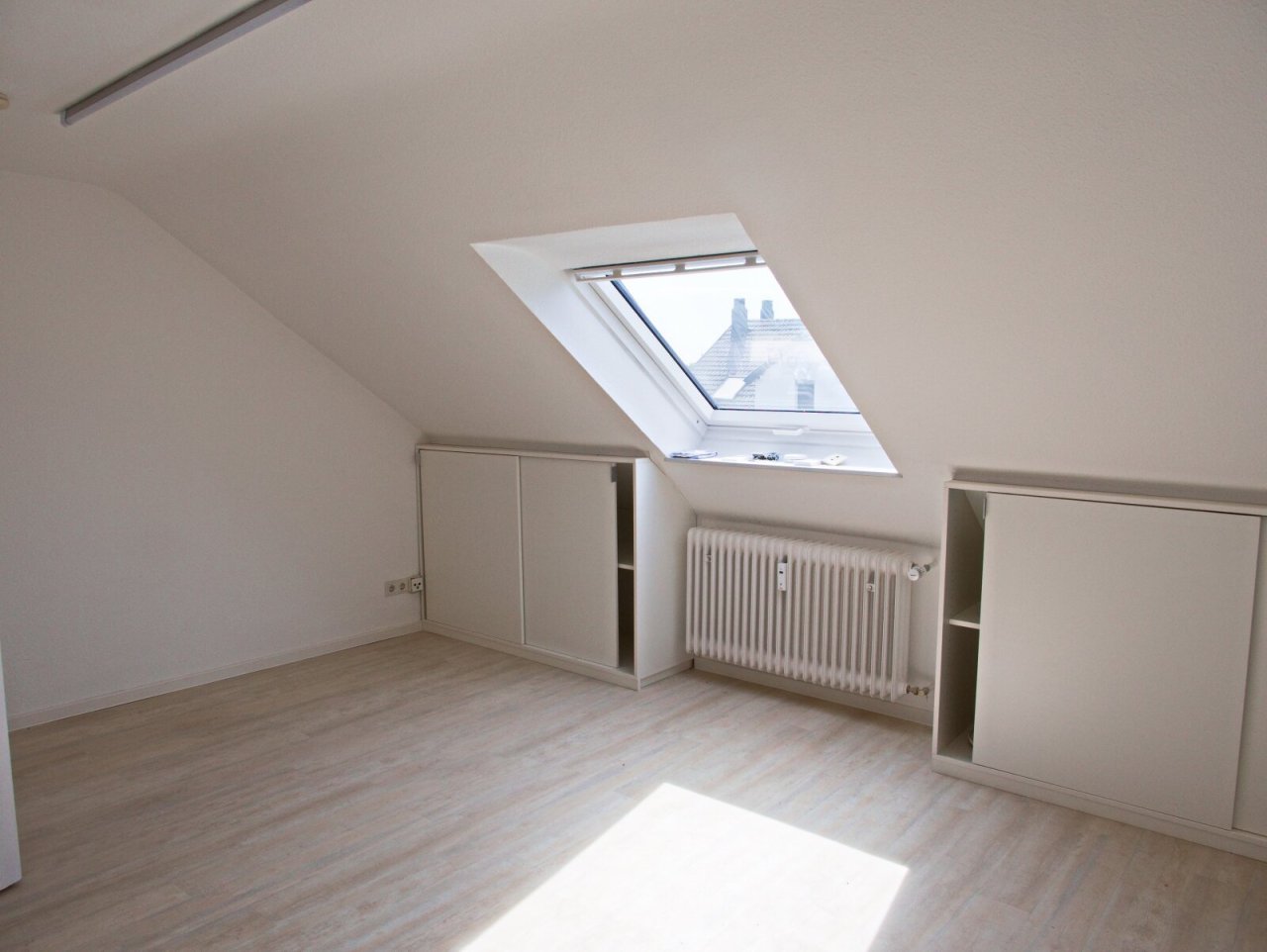 Schlafzimmer Bild 1