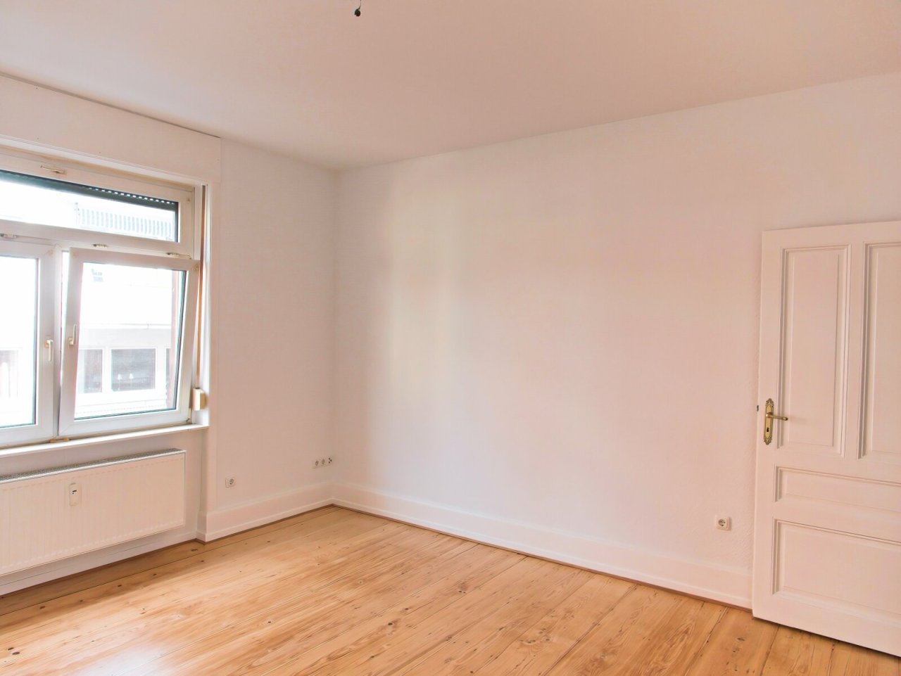 Wohnzimmer Bild 4