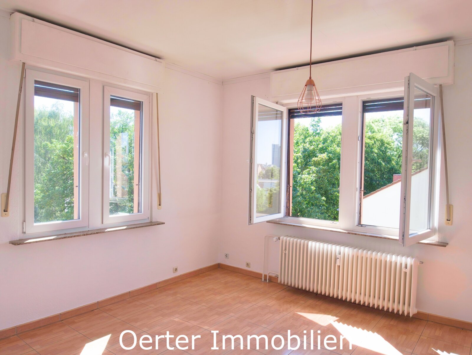 Sonnige Singlewohnung im 3. Stock eines gepflegten Altbaus Sonnige Singlewohnung im 3. Stock eines gepflegten Altbaus